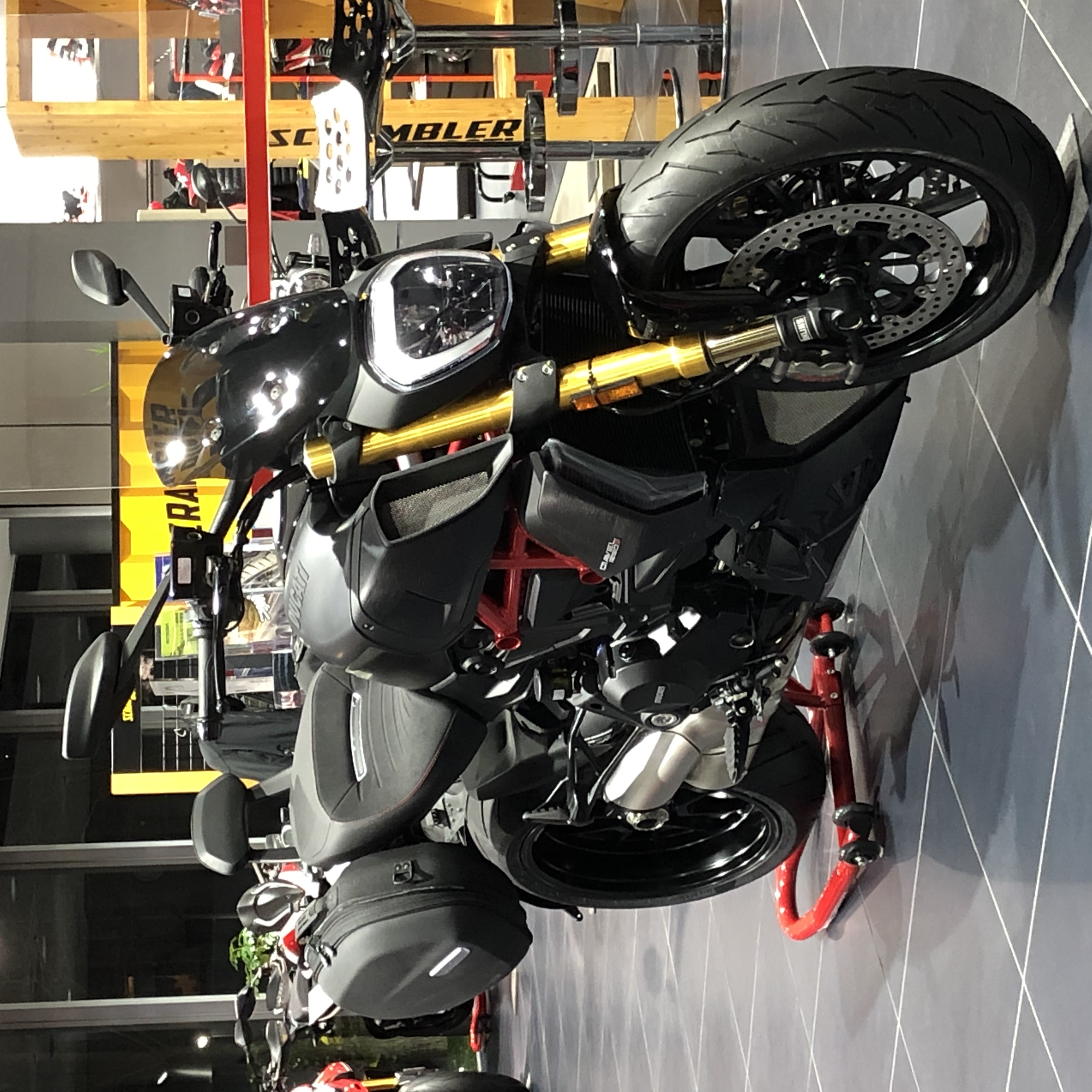 DIAVEL 1260S Touring Package 】