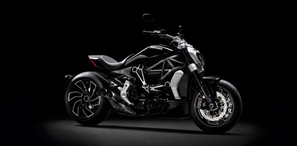 01_Xdiavel_3-4anteriore